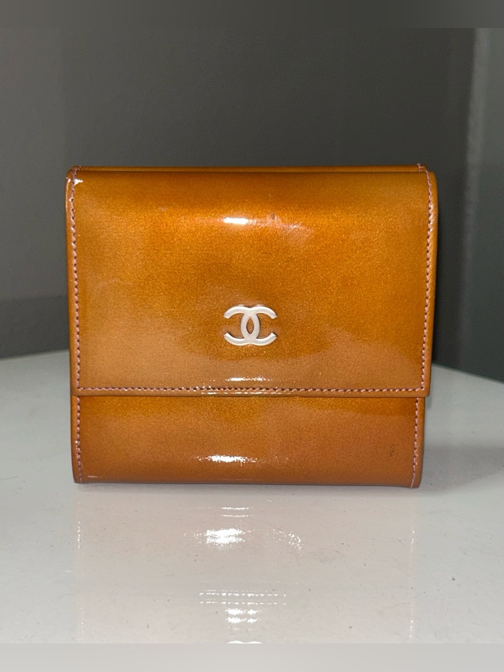 Vintage Chanel Chestnut Orange Patent Leather CC Logo Compact Wallet